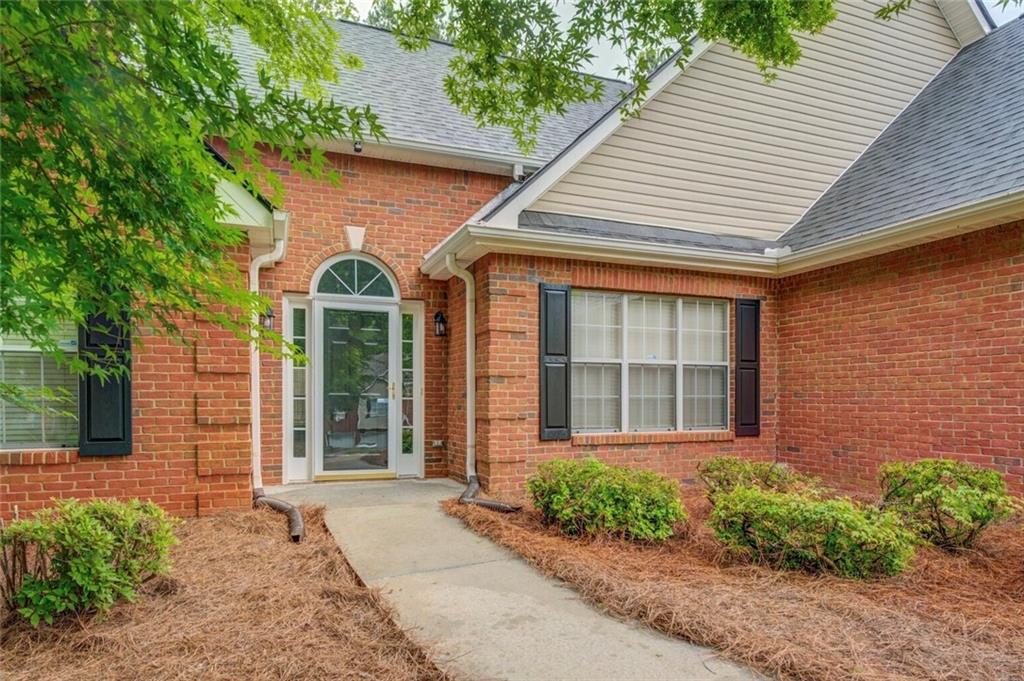 1917 Kevin Drive, Conyers, Georgia image 2