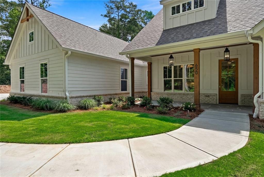 650 Gordon Combs Road NW