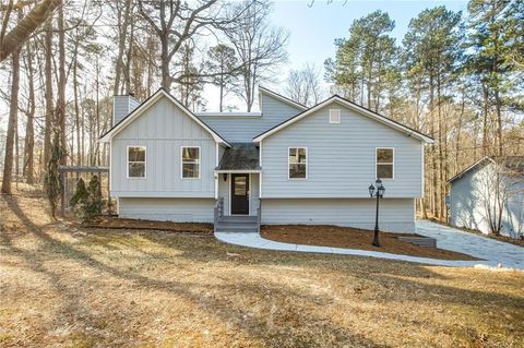 Homes For Sale - 5825 Stonehaven Drive<br/> Kennesaw, GA 30152