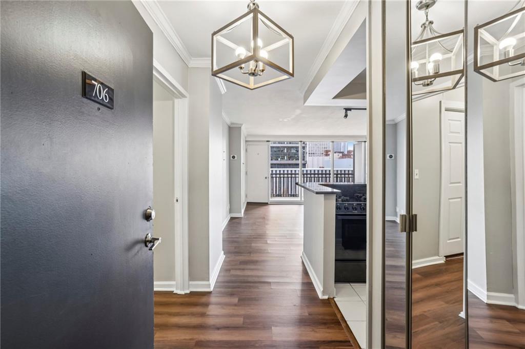 620 Peachtree Street NE 706