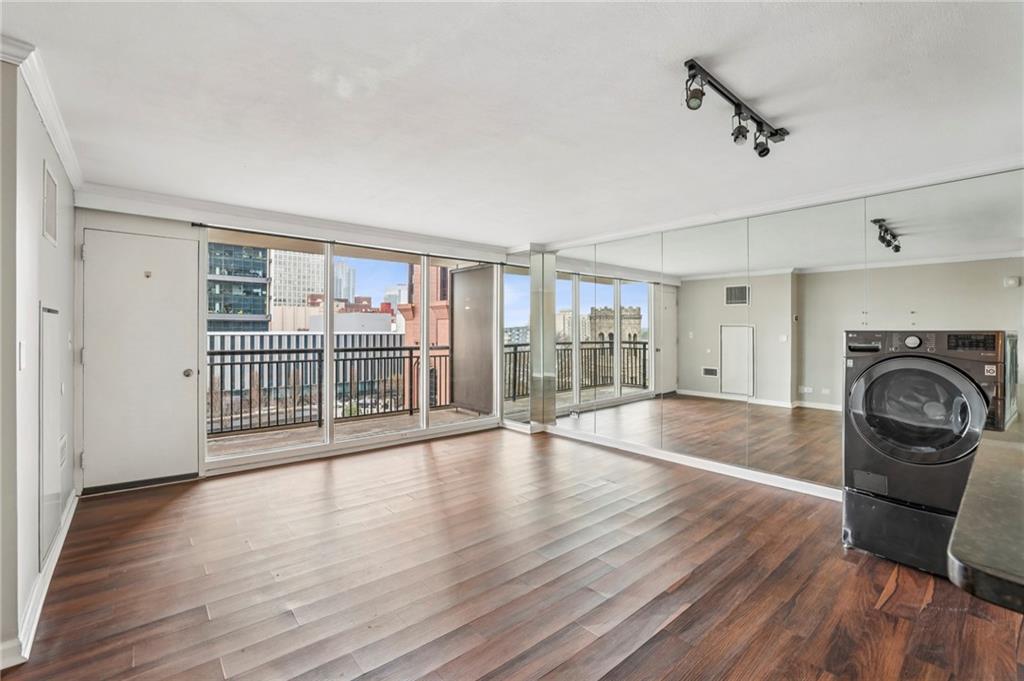 620 Peachtree Street NE 706