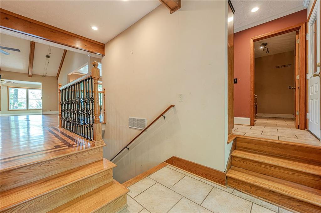 137 Broadwater Court