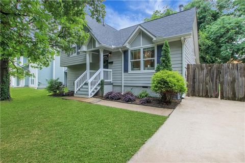 Photo of 756 Joseph E Lowery Boulevard SW, Atlanta, GA 30310 (MLS # 7585147)