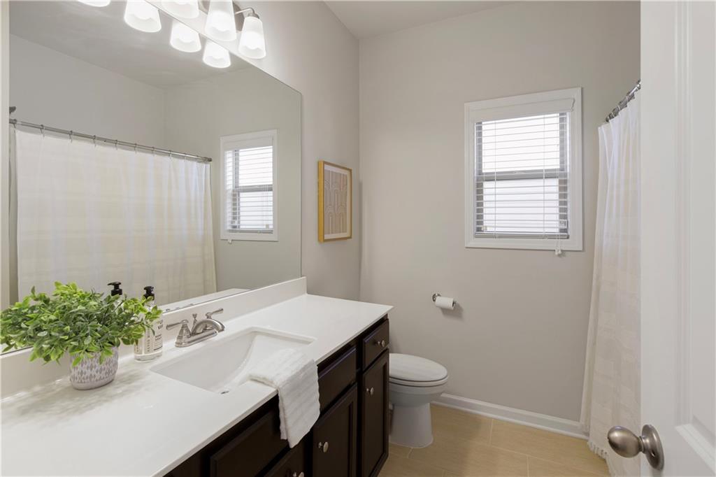 7065 Branch Creek Cove, Flowery Branch, Georgia image 24