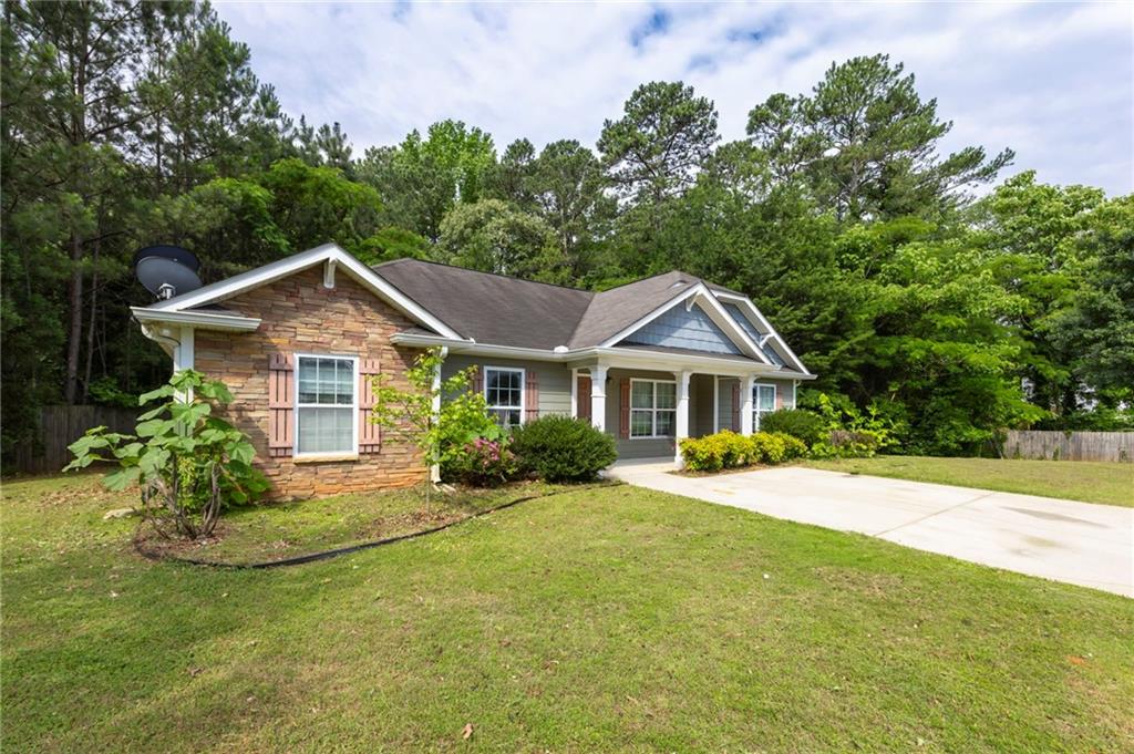 6770 Gordon Manor Court, Mableton, Georgia image 3