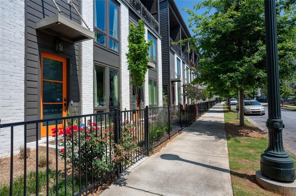 452 Latta Street NE 27