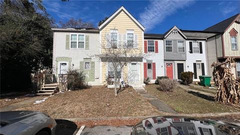 Townhouse For Sale - 497 Prince Of Wales<br/> Stone Mountain, GA 30083