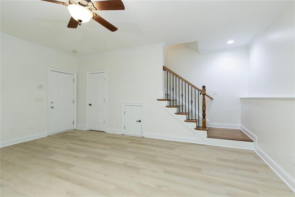 Dunwoody Row - Residential