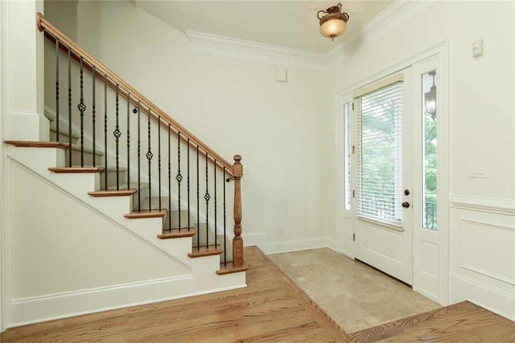 Dunwoody Row - Residential