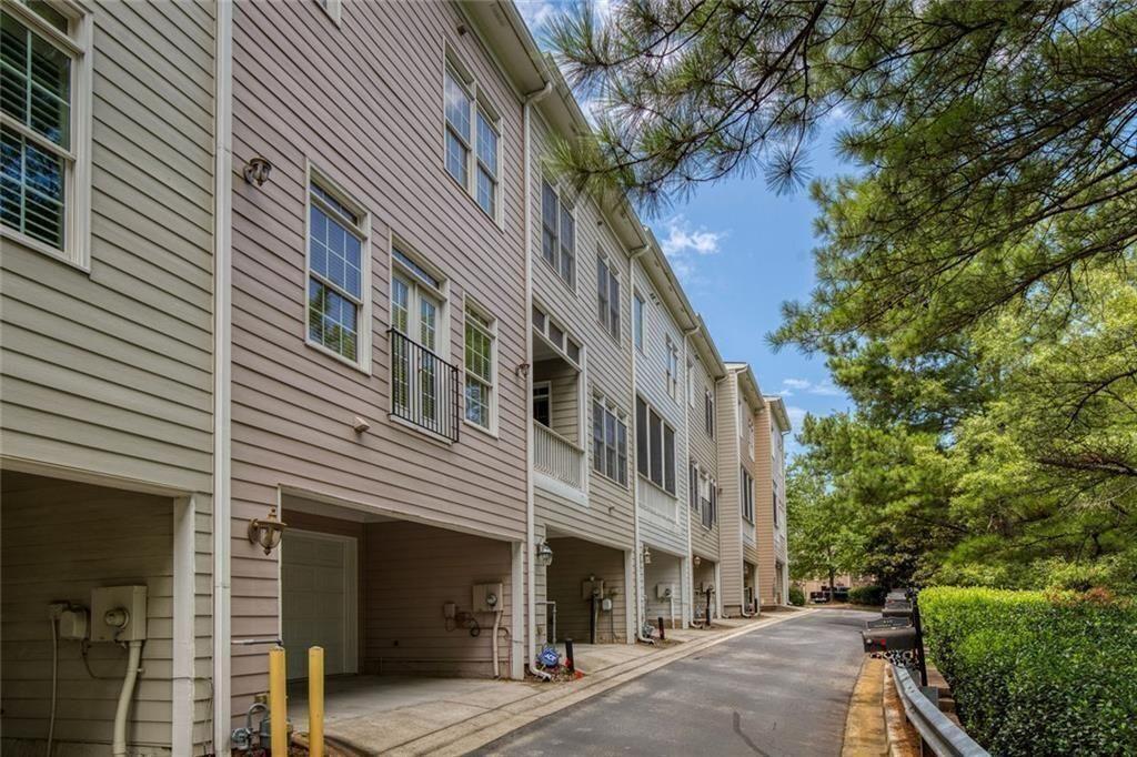 Dunwoody Row - Residential