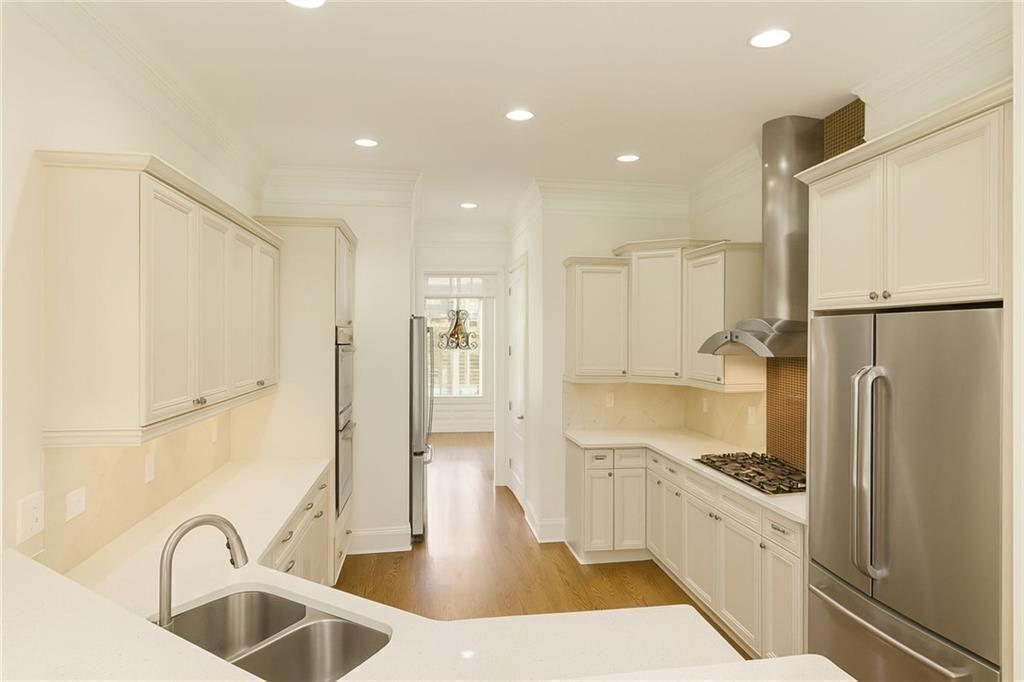 Dunwoody Row - Residential