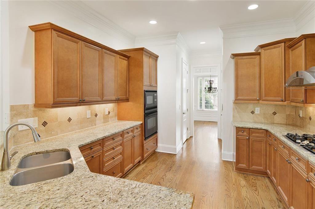 Dunwoody Row - Residential