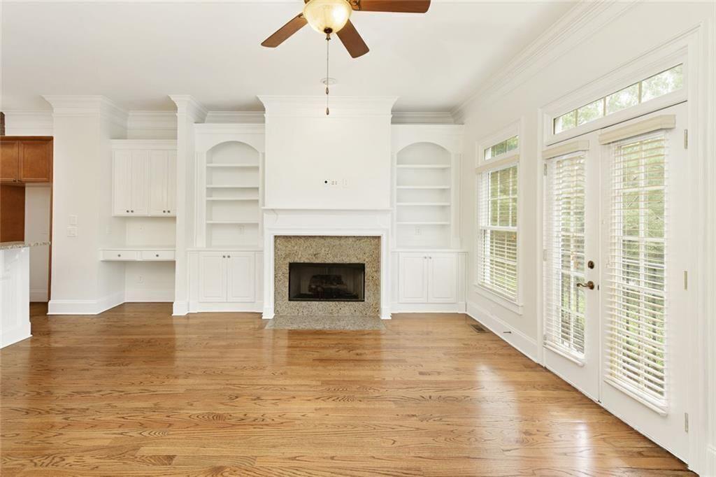Dunwoody Row - Residential
