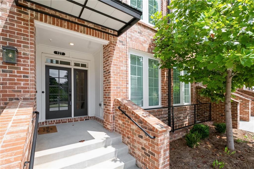 127 Devore Road 204