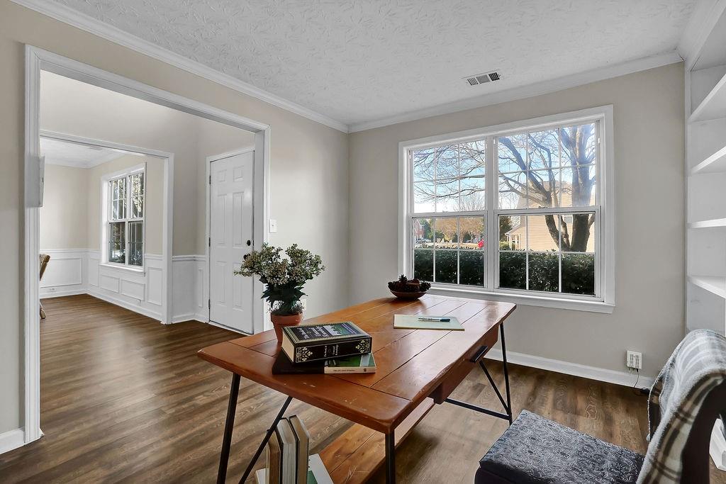 1245 Overland Crossing