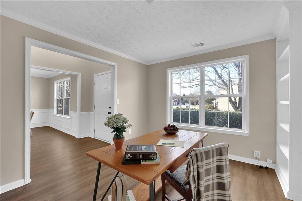 1245 Overland Crossing