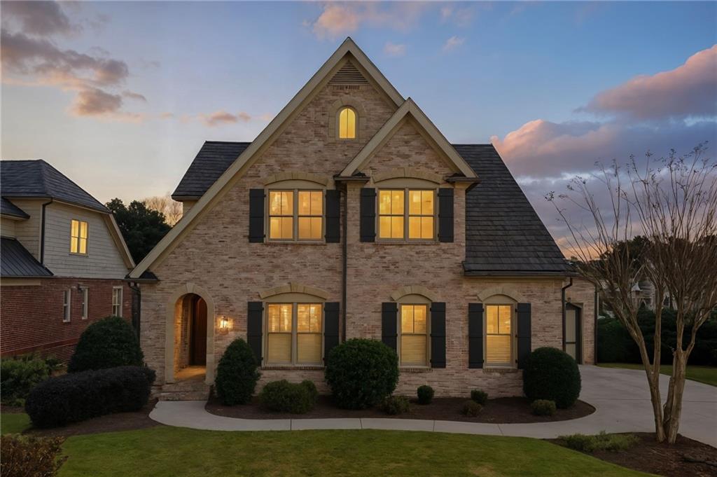 2615 Hillandale Circle