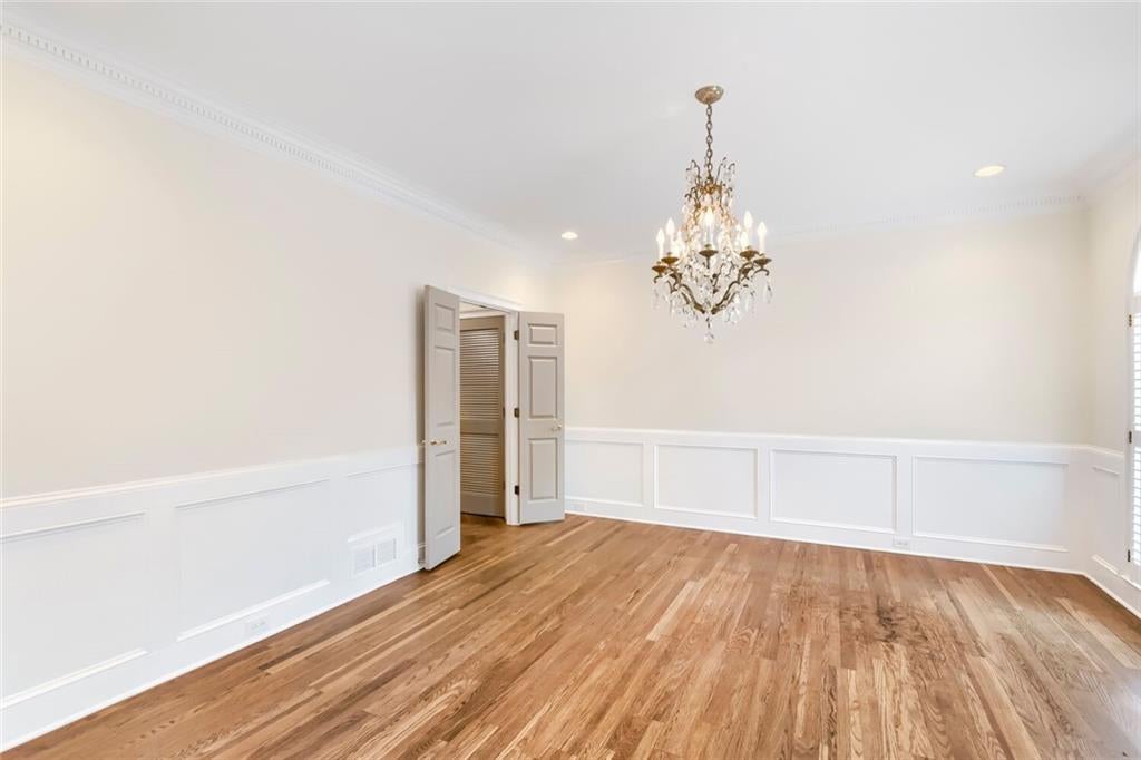 17 Downshire Circle