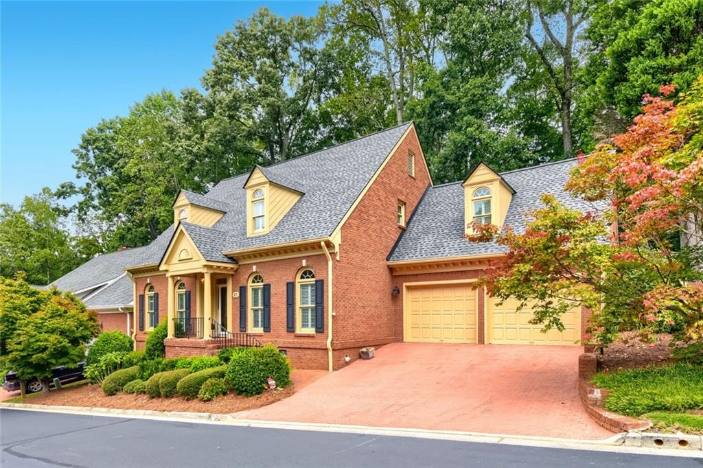 17 Downshire Circle
