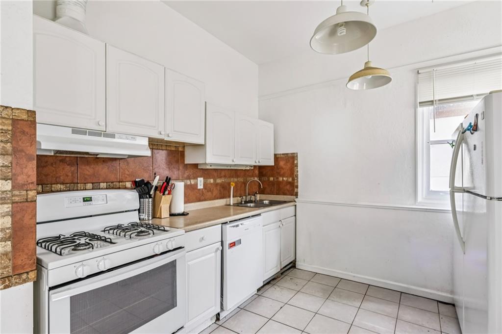 1079 Tumlin Street NW