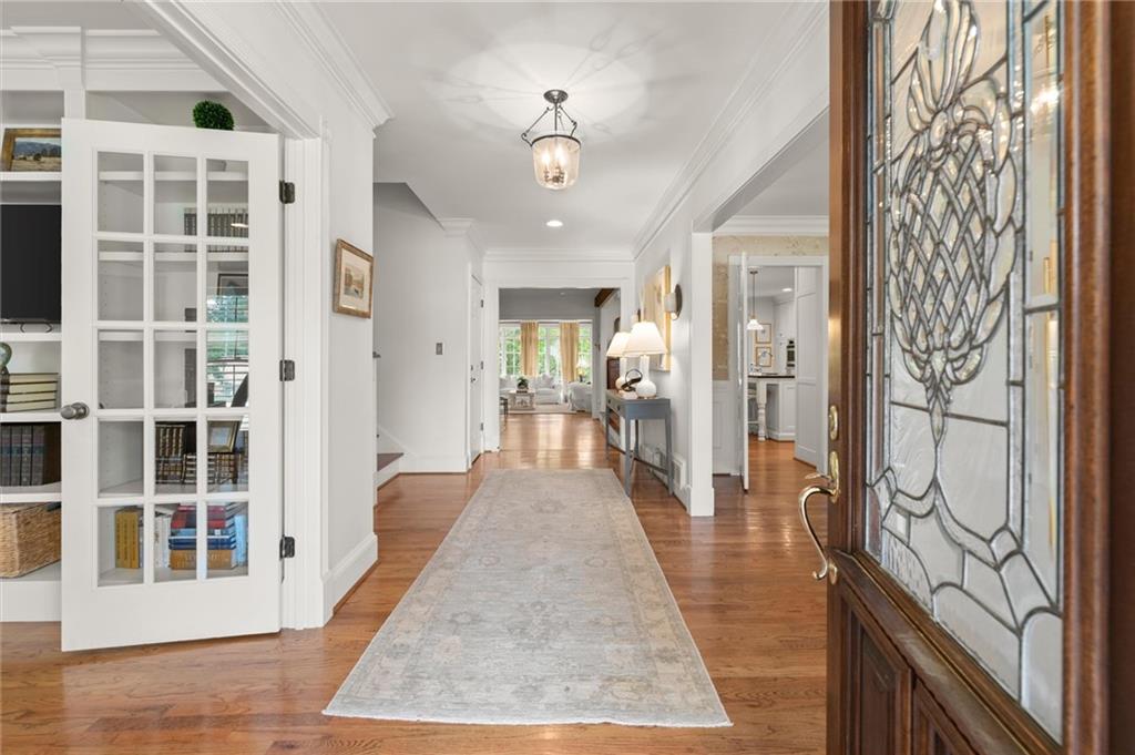 4613 Crepe Myrtle Circle SE