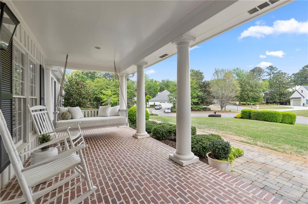 4613 Crepe Myrtle Circle SE