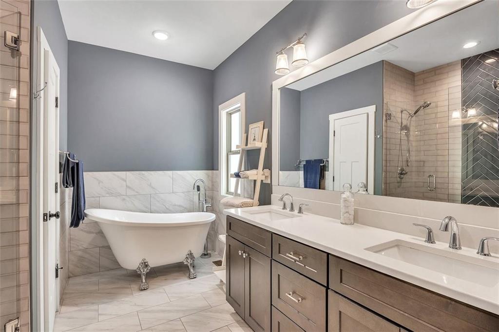 803 Willow Oak Drive, Woodstock, Georgia image 34