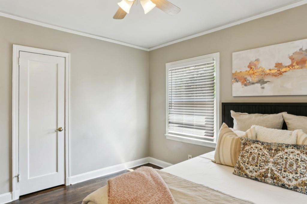 960 Lindridge Drive, Atlanta, Georgia image 25