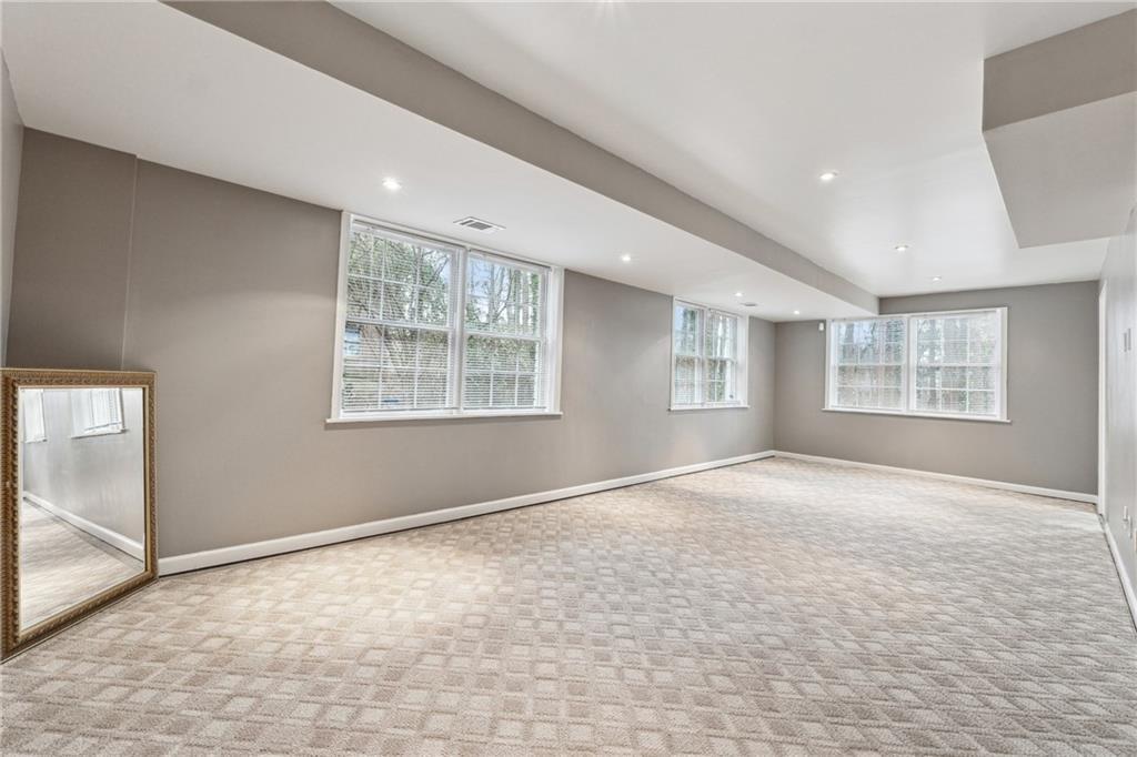 650 Hunterhill Court, Roswell, Georgia image 29
