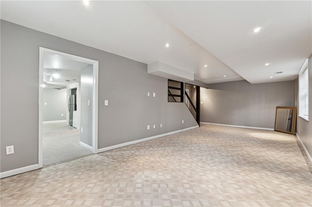 650 Hunterhill Court, Roswell, Georgia image 30