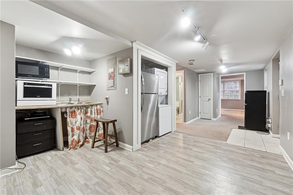 650 Hunterhill Court, Roswell, Georgia image 34
