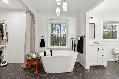 650 Hunterhill Court Roswell GA 30075