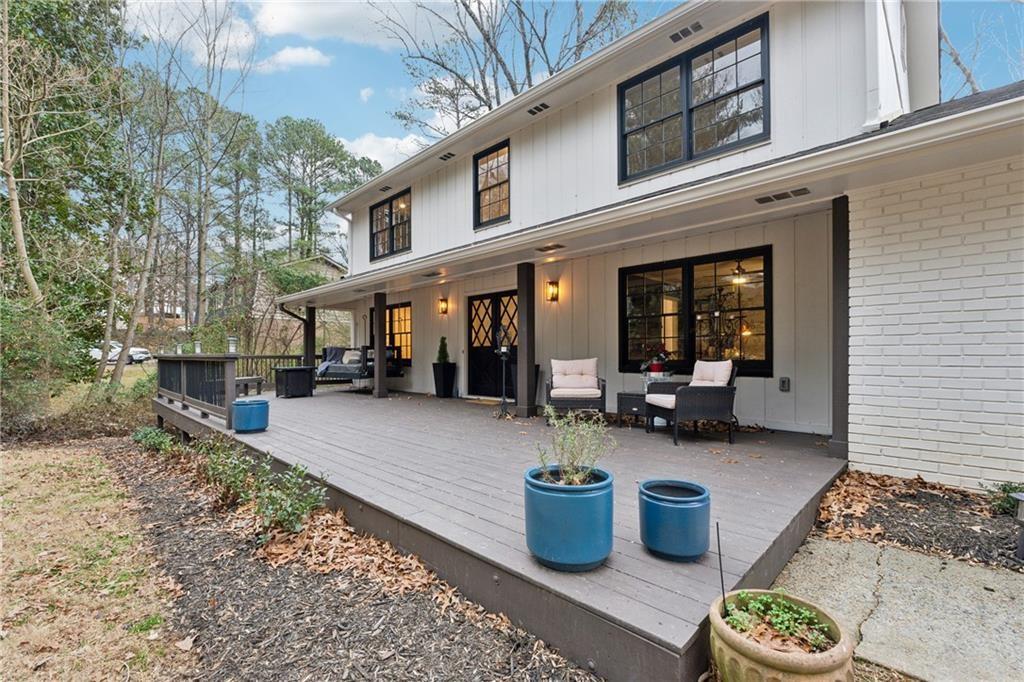 650 Hunterhill Court