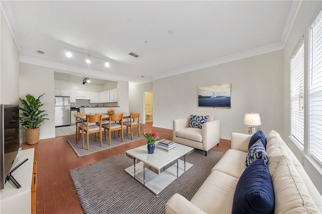 2211 Westchester Ridge