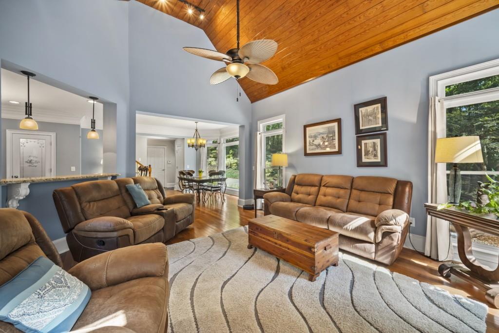 Hawks Farm - Residential