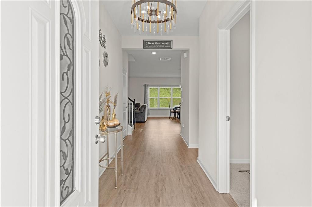2646 Neighborhood Walk S