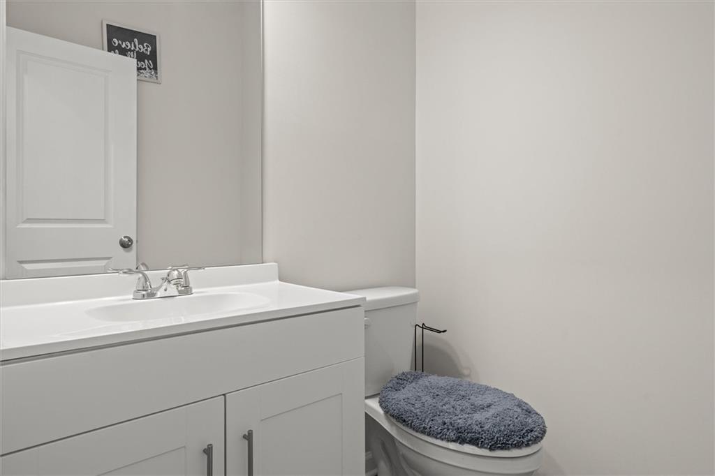 2646 Neighborhood Walk S