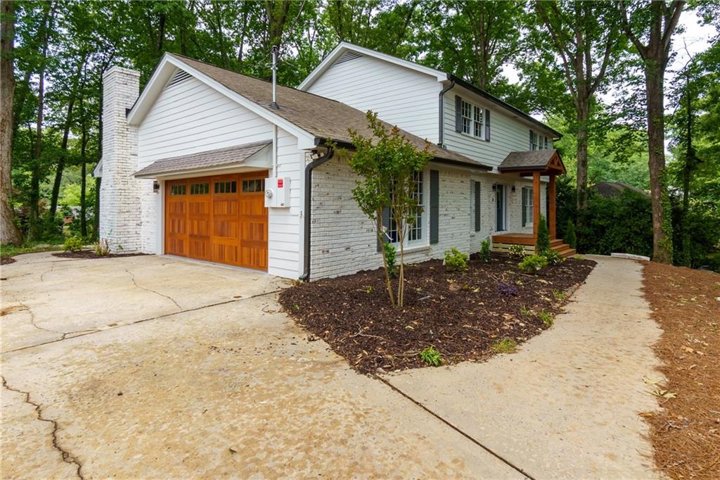 280 E Valley Drive