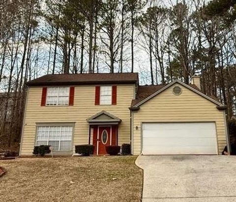 Homes For Sale - 1990 Surrey Hill Circle<br/> Lawrenceville, GA 30044