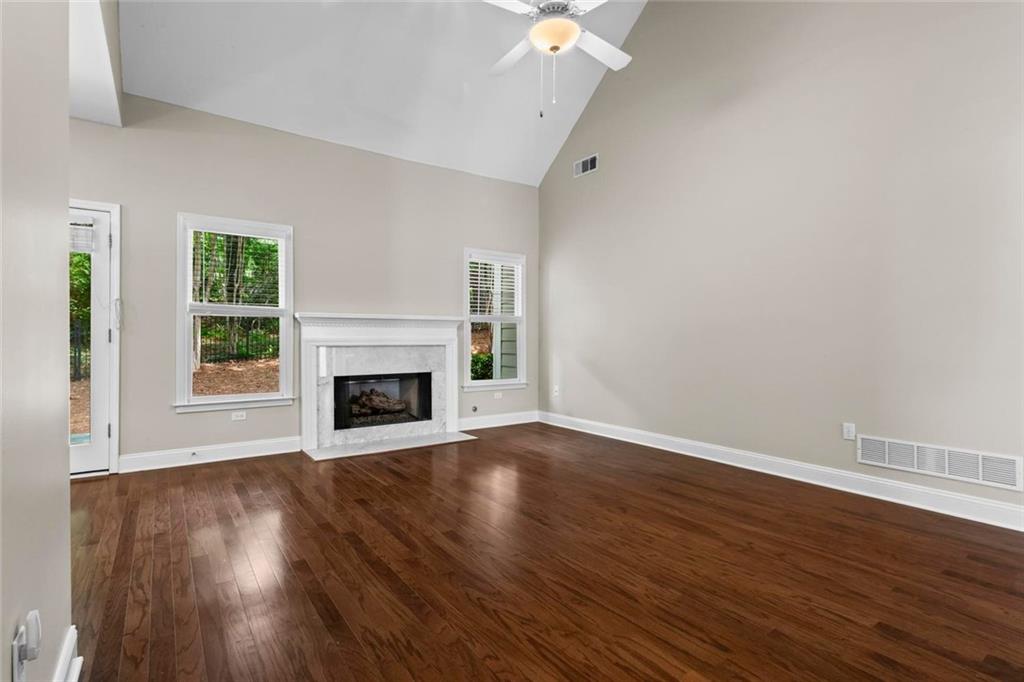 WINDWARD - Residential