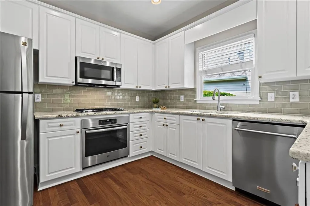 Alpharetta, Georgia 30005, United States, 3 Bedrooms Bedrooms, ,2 BathroomsBathrooms,Residential,Active,149276