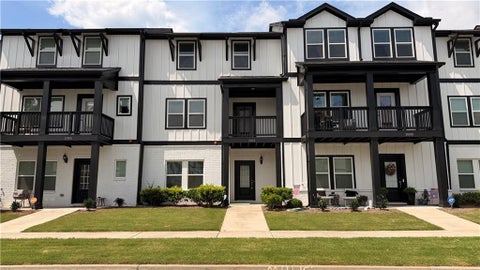 Townhouse For Rent - 1012 Knoxboro Lane<br/> Woodstock, GA 30188