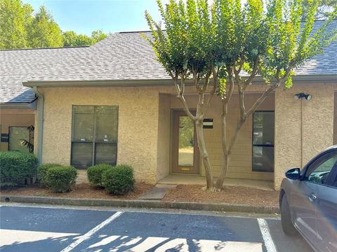 Photo of 875 Old Roswell Road #G-300, Roswell, GA 30076 (MLS # 7802341)