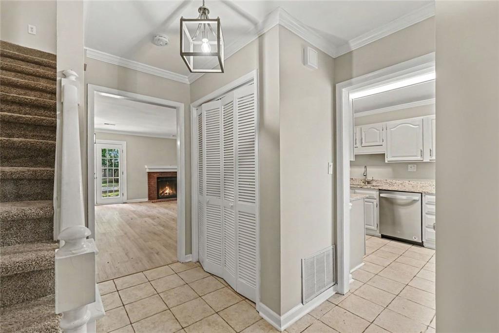 567 Salem Woods Drive SE