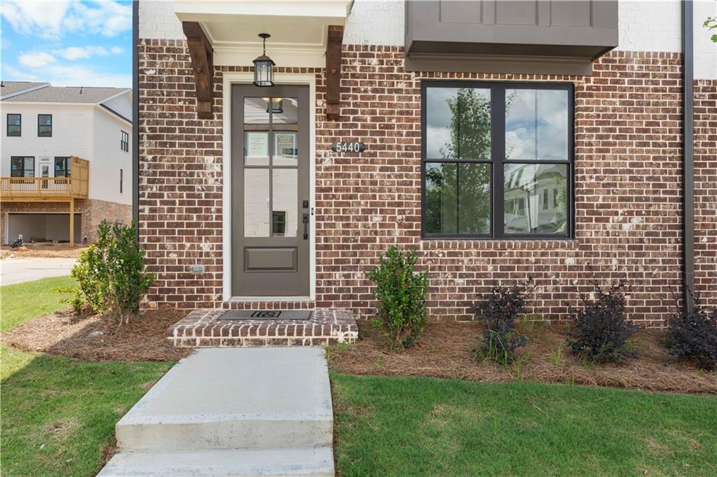 5440 Howington Court 190