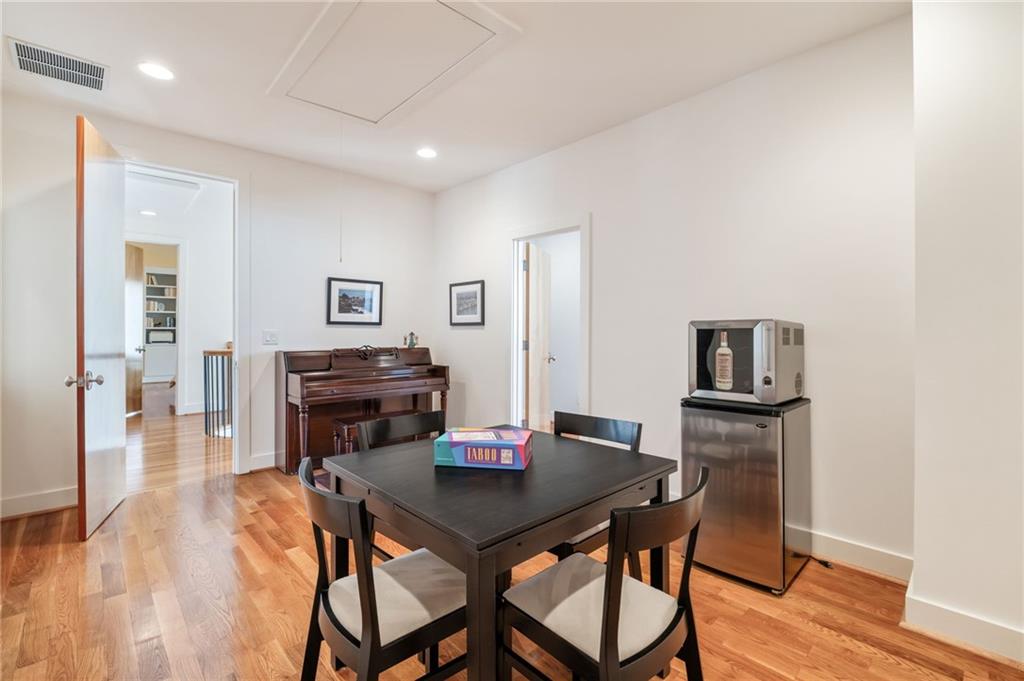 4835 Merlendale Court, Atlanta, Georgia image 37