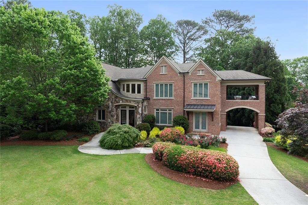 4835 Merlendale Court, Atlanta, Georgia image 2