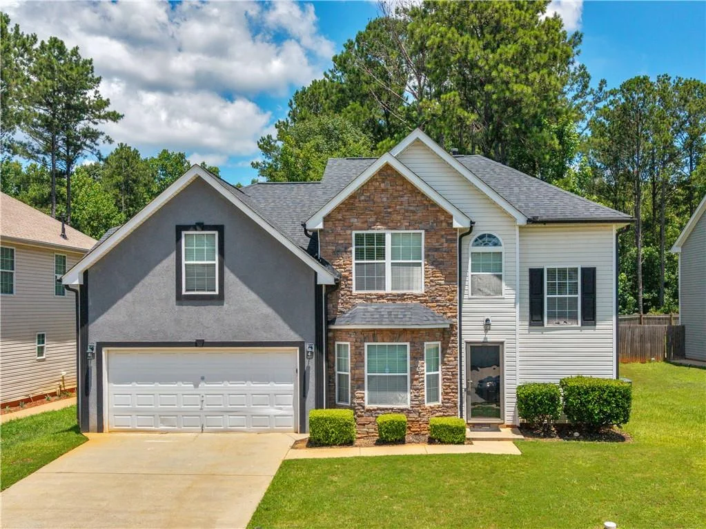 1132 Oak Hollow Lane