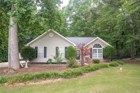 Homes For Sale - 605 Freeman Drive<br/> Covington, GA 30016