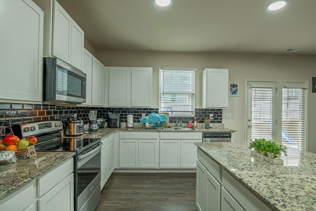 440 Starbuck Parkway